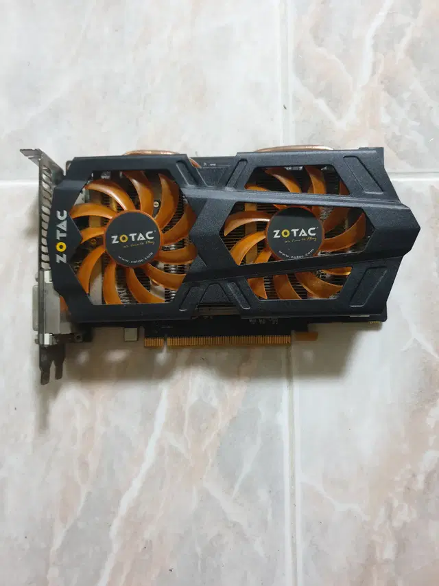 ZOTAC GTX660 2G 1.5만원