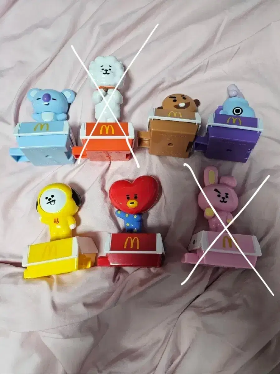 bt21 맥도날드 피규어 일괄로 팝니다