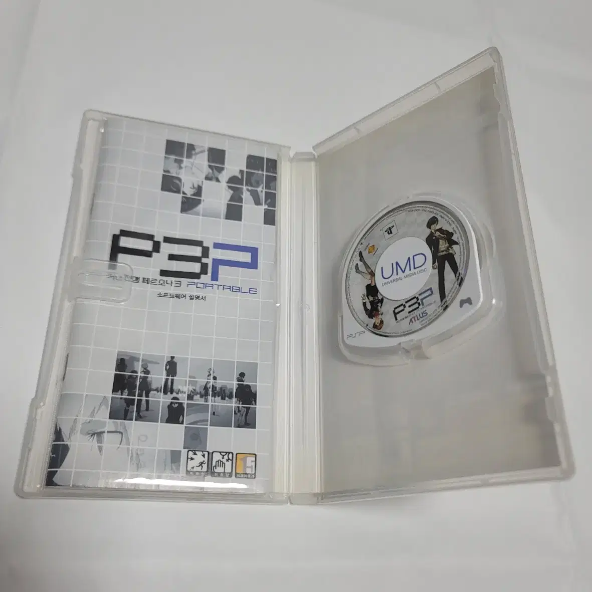 Psp 여신전생 페르소나3 포터블(정발) 오리지널 판매합니다.