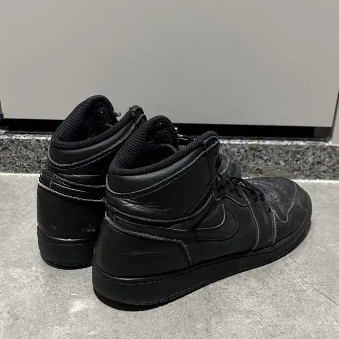 조던1 레트로 하이 올블랙 Jordan 1 Retro High Black