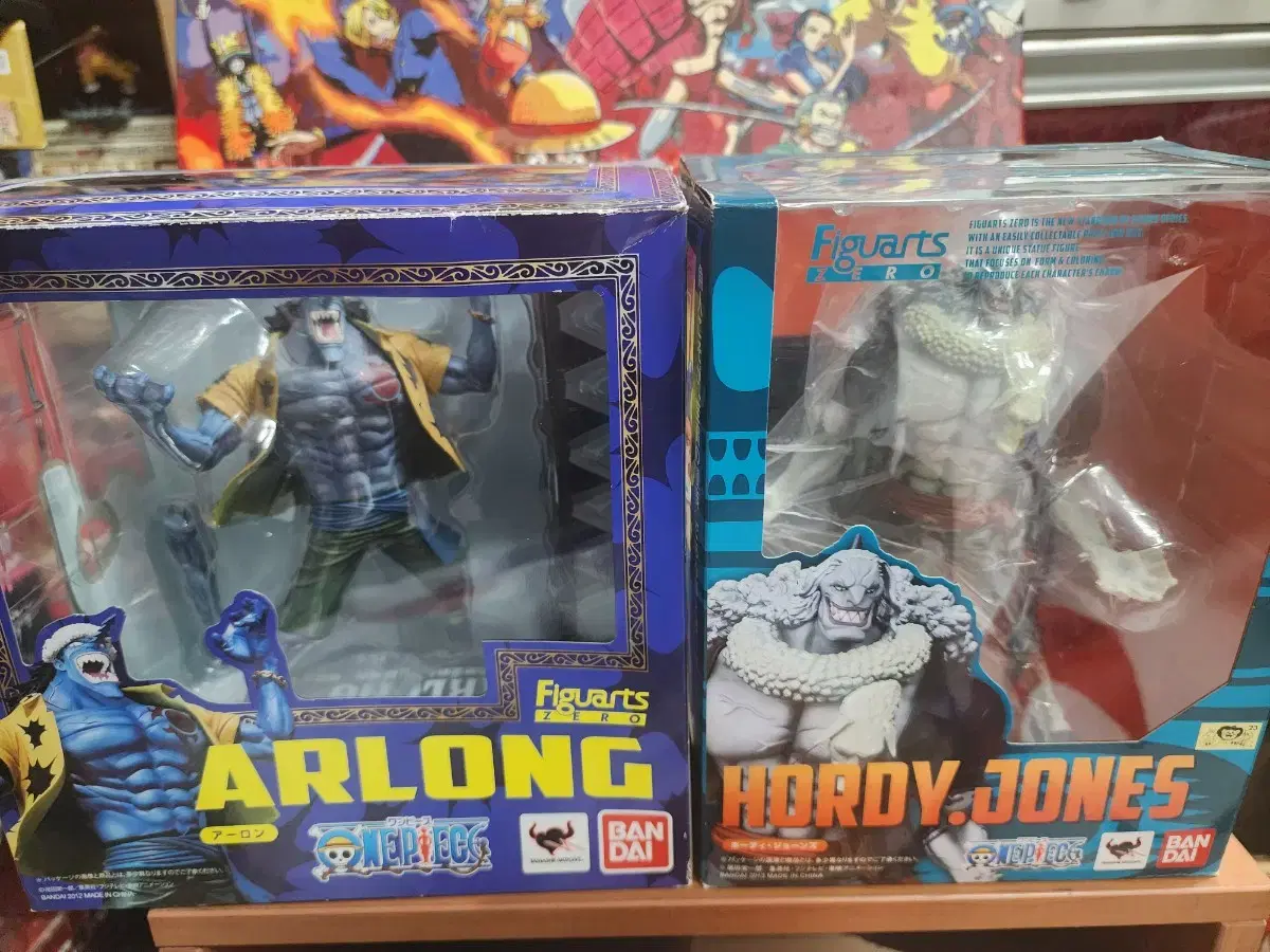 ONEPIECE Atsuzero Aron,HODIJONES Figures