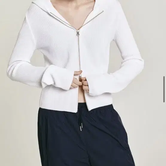 포허 forher COOL KNIT HOODIE ZIP UP WHITE