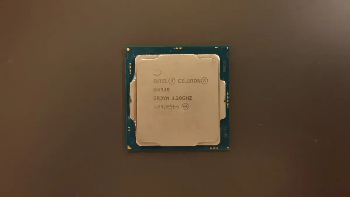 Intel 9세대 CPU G4930