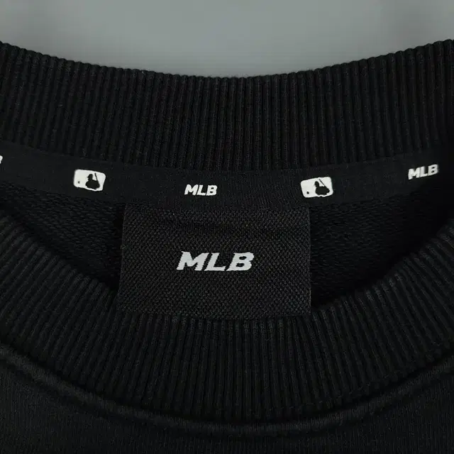 MLB 엠엘비 블랙 뉴욕양키즈 픽셀 패턴 헤비코튼 스웻 맨투맨 티셔츠 S