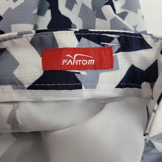 FANTOM 팬텀 골프 밀리터리 반바지 / 남 92