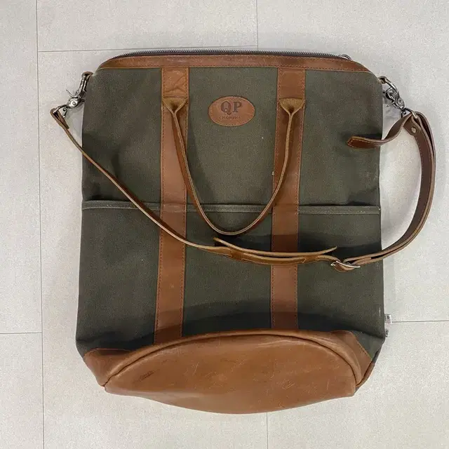 QP X collection HELMET BAG - LARGE - TAN