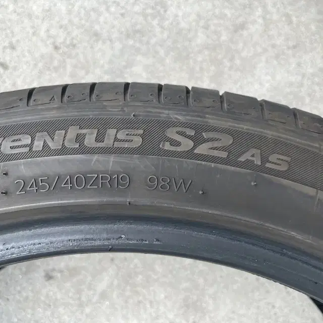 제네시스 DH 245/40R19 한국타이어 벤투스 S2AS 2개 판매