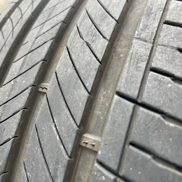 제네시스 DH 245/40R19 한국타이어 벤투스 S2AS 2개 판매