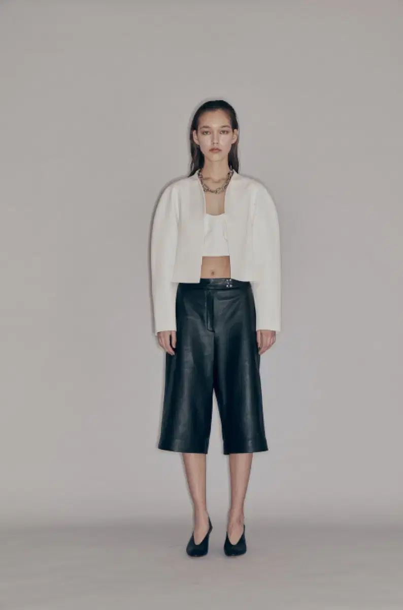 Yuji Lambskin midi pants 판매합니다