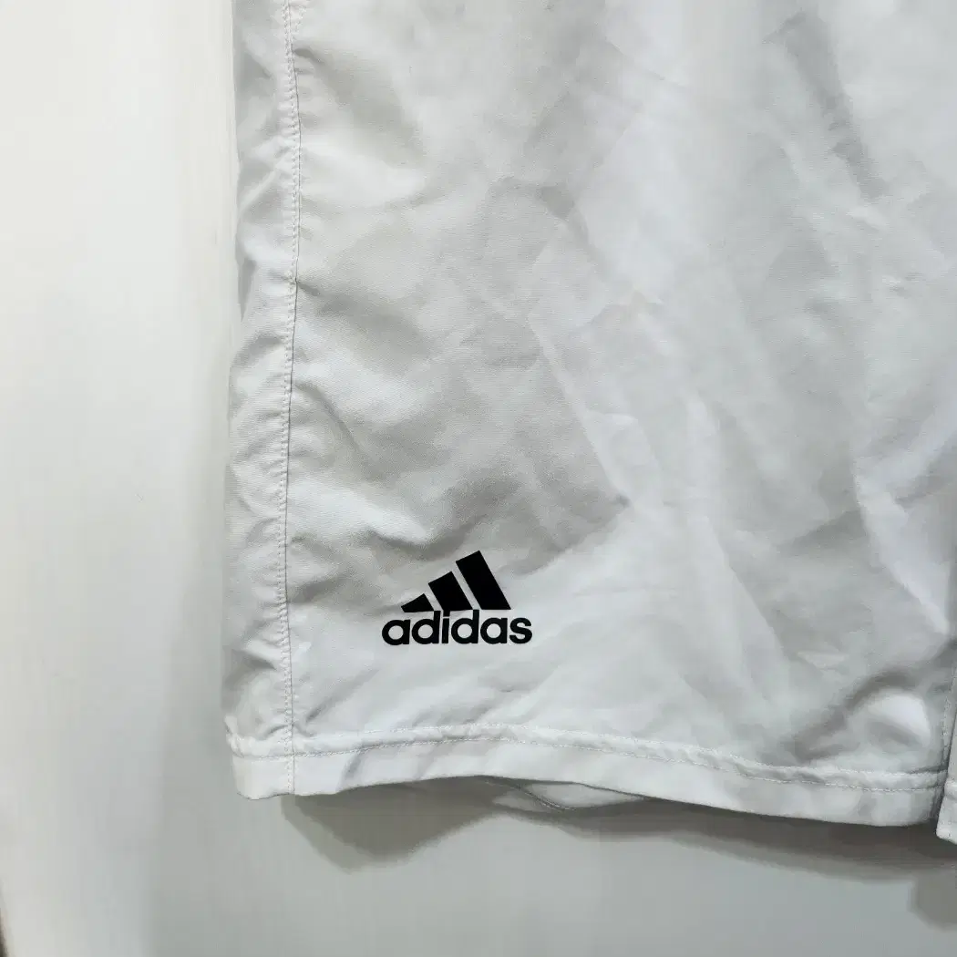 105,XL )) adidas 아디다스 반바지! 깔끔한 디자인!~