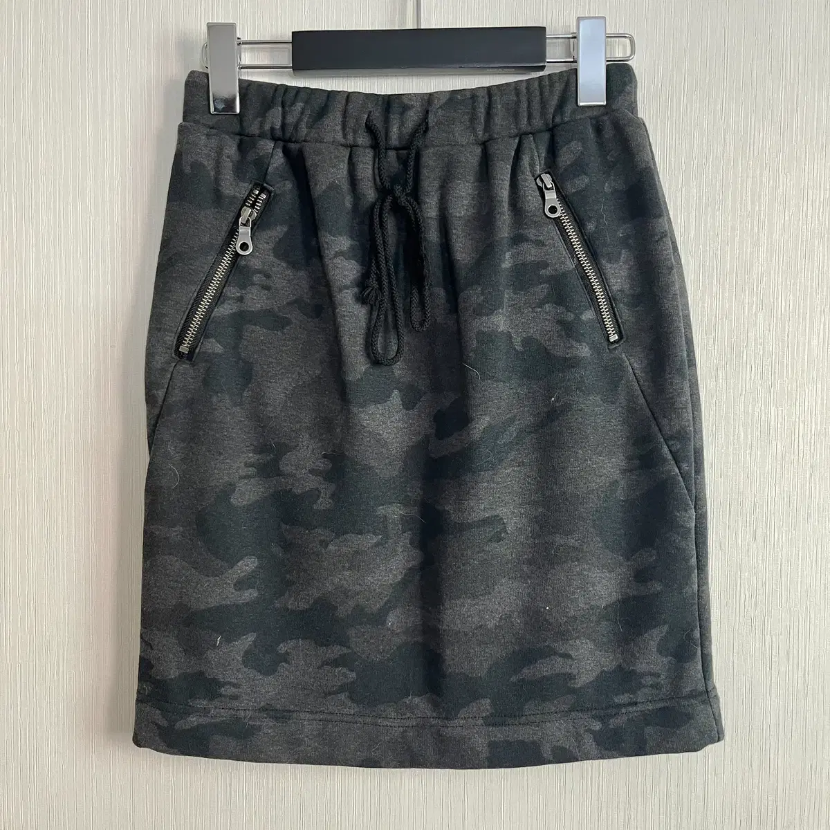 Came pattern cotton mini skirt