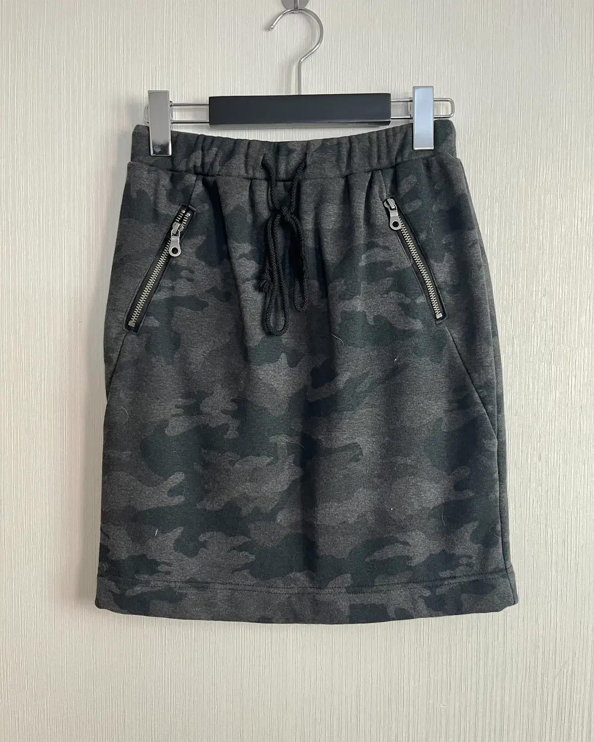 Came pattern cotton mini skirt