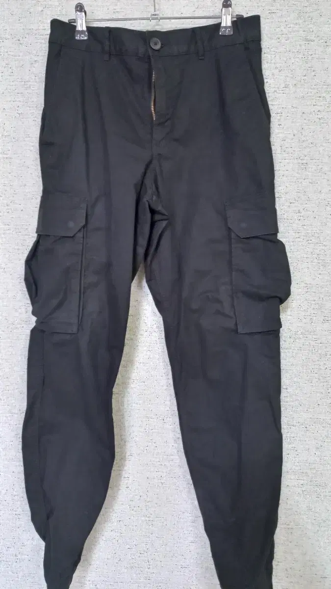 H&M Cargo Jogger Pants (M)