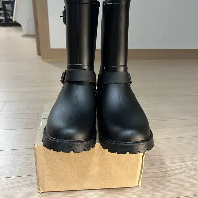 nine west 레인부츠 6M  (230~235)