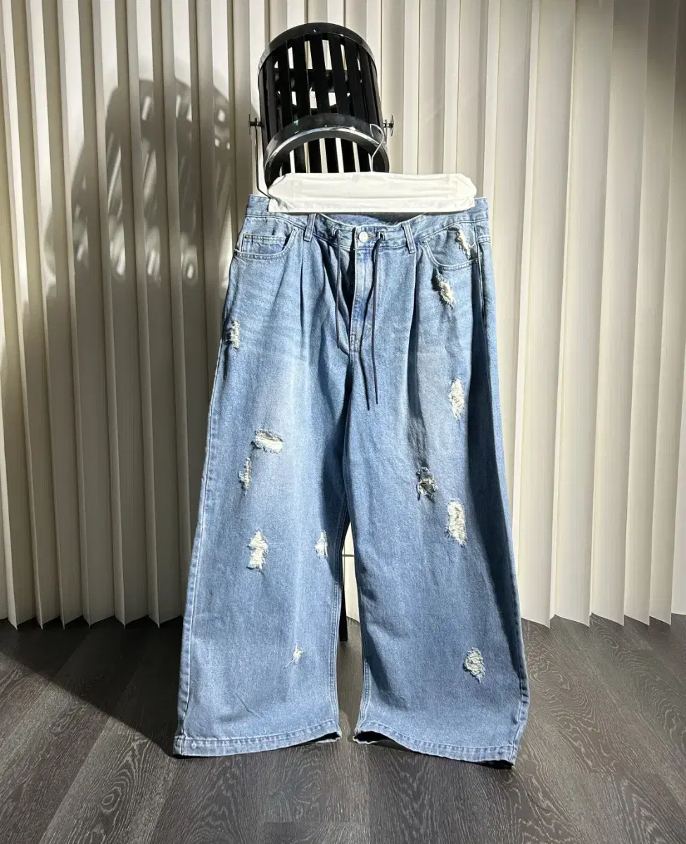 [UTC]Junge denim one tuck wide leg pants bloo