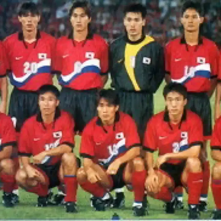 한정판) 카시나 1997 축구 레트로 유니폼 오버더피치 콜라보 물결