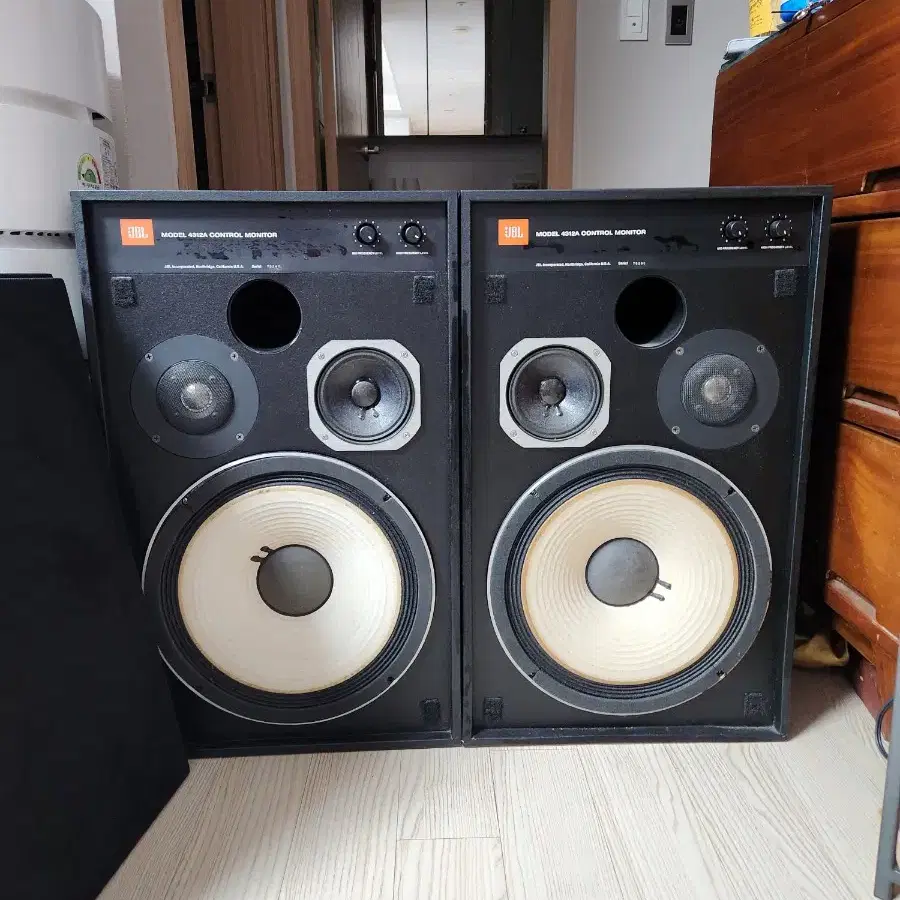 JBL 4312 A 스피커.