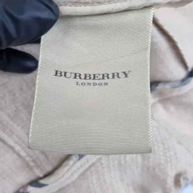 Z4867 BURBERRY 러필 셔링 가디건 자켓 여8SIZE