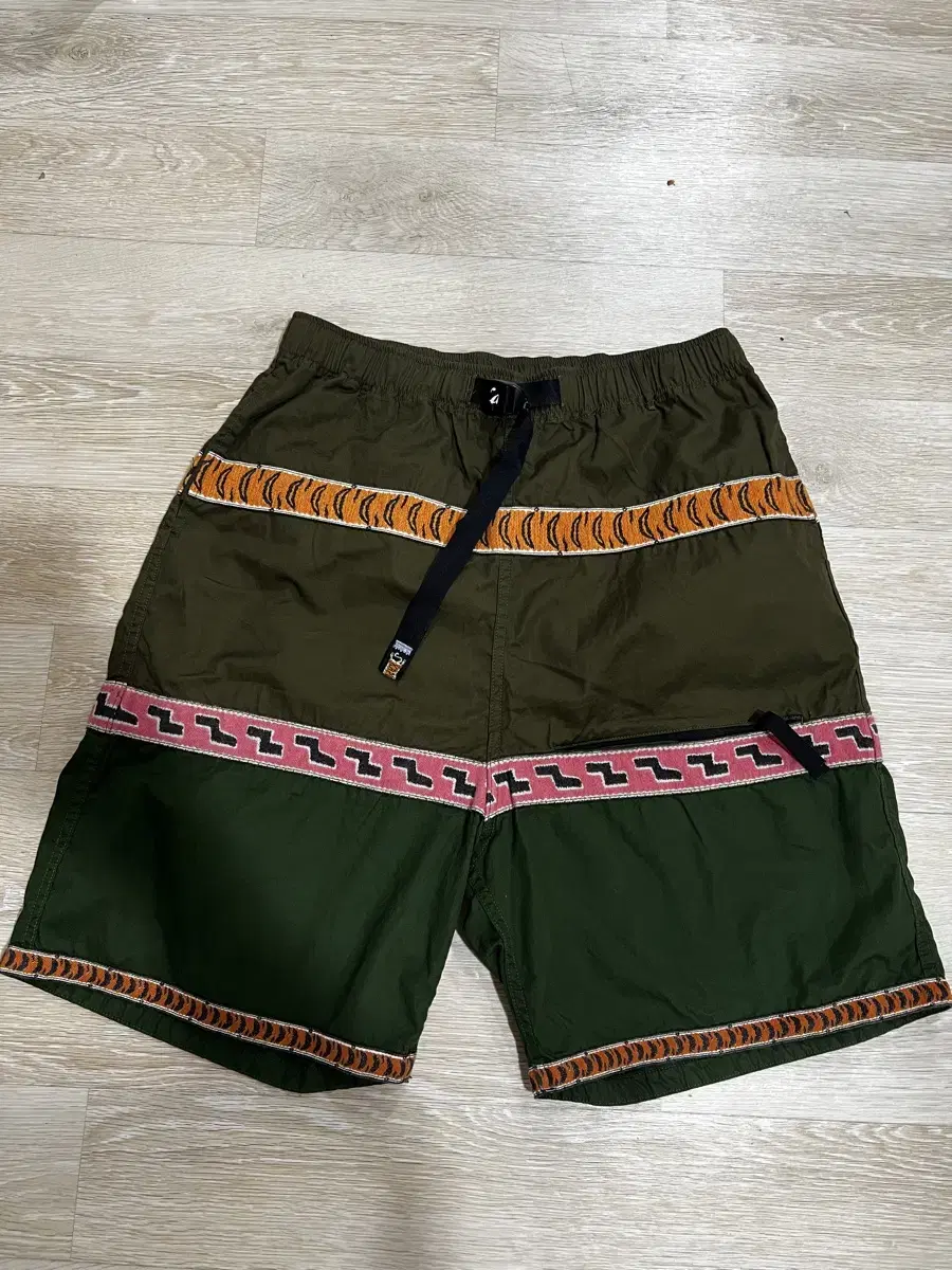 Capital Crazy Shorts size 4 New