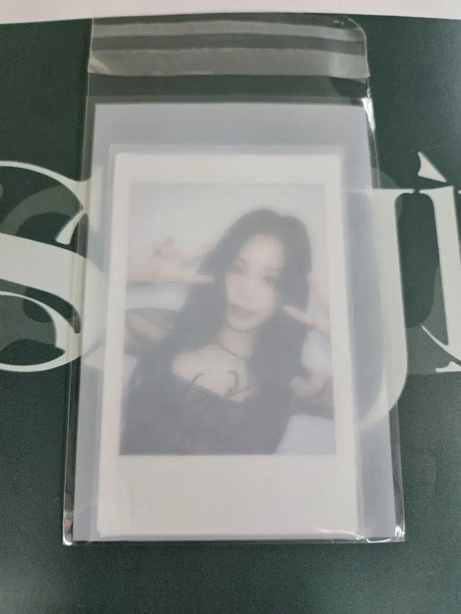 Soojin seo soojin signature polaroid broadcast photocard WTS