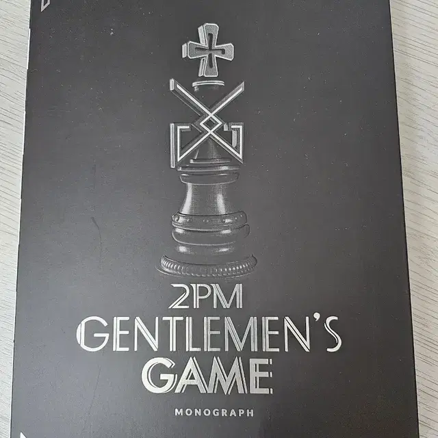 2pm GENTLEMEN'S GAME  MONOGRAPH