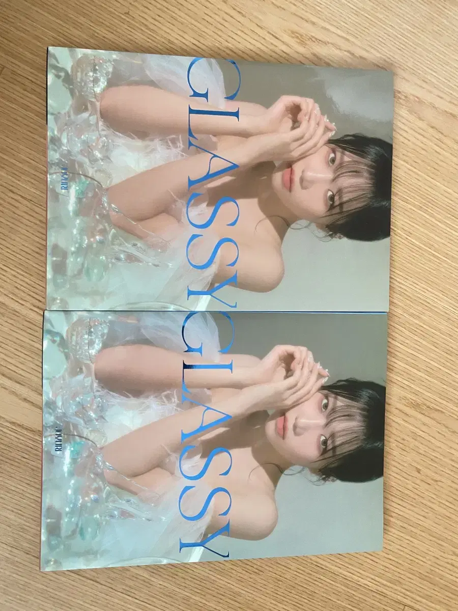 Yuri Yuri Glassy album photocard