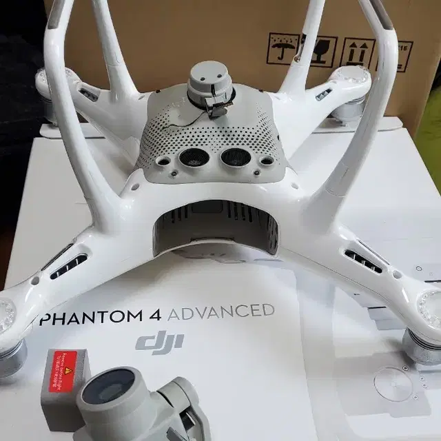 DJI 팬텀 4 어드밴스 파손기체