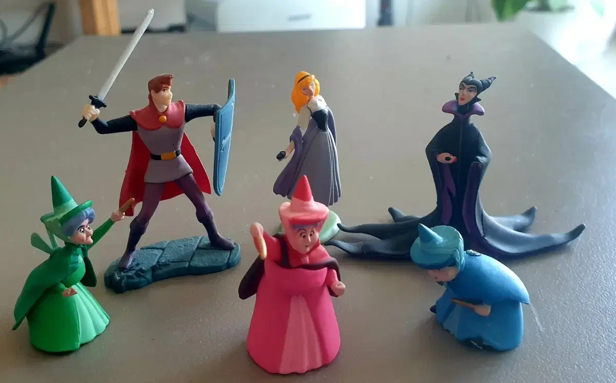 Disney Figures.Sleeping Beauty.6 Kinds.