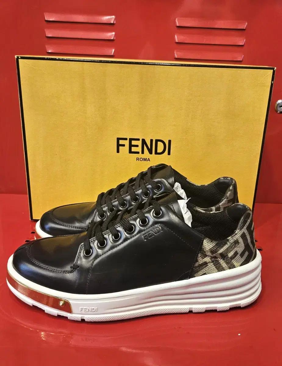 FENDI 팬디7E1268 레더 로우 스니커즈 5size(250~255)