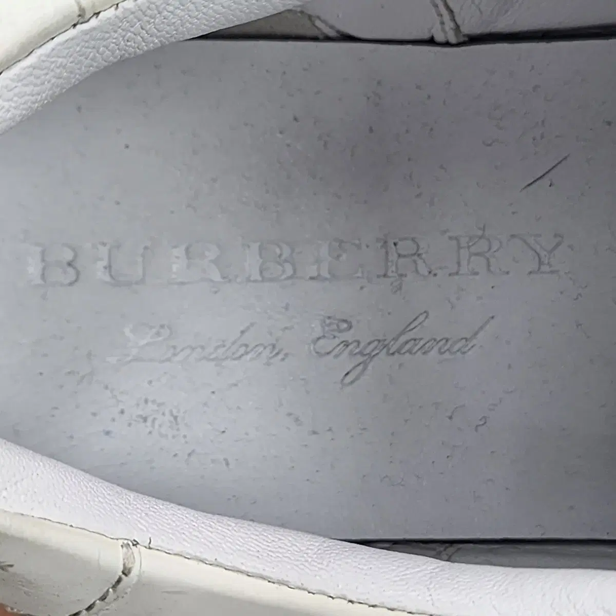 [225-230] BURBERRY 버버리 가죽 스니커즈 단화