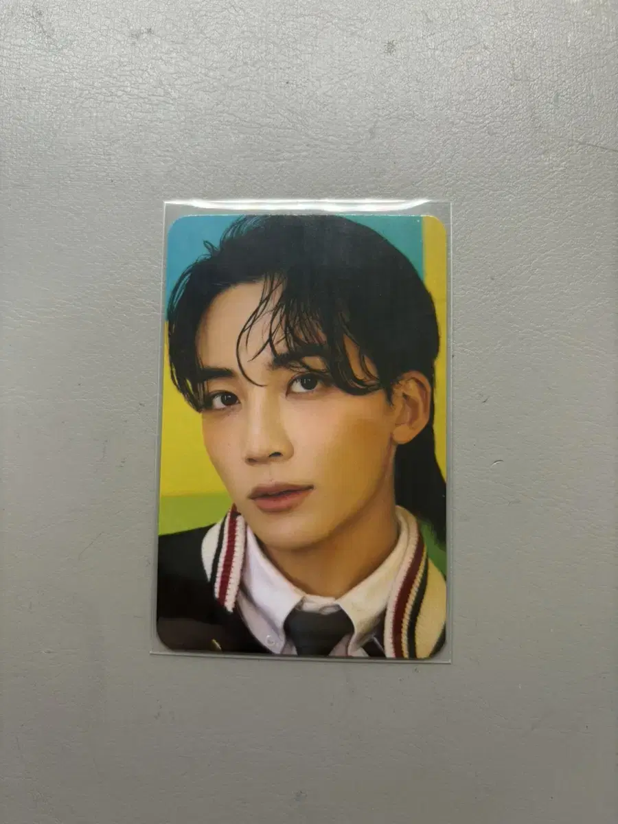 Seventeen Deluxe pre-order benefit jeonghan Photocard