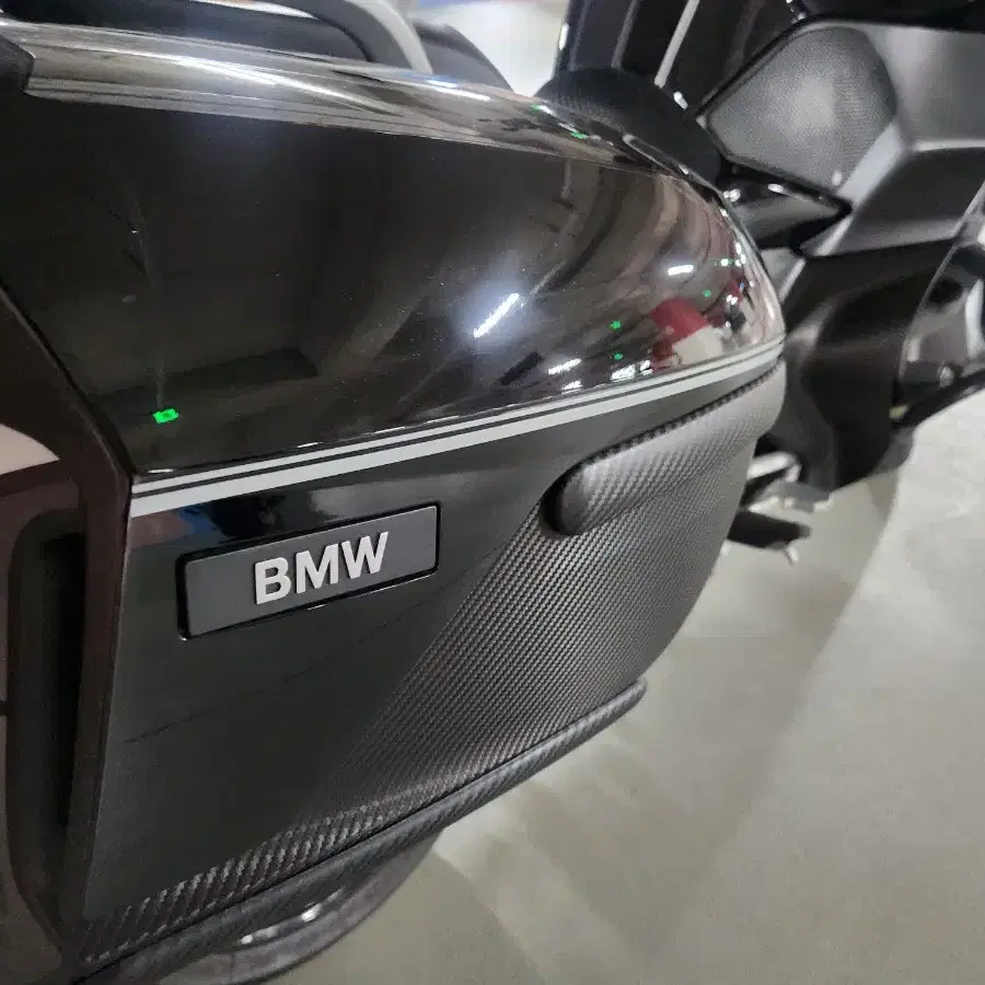 bmw r1250rt  23년 트리플블랙 풀튜닝 만키로