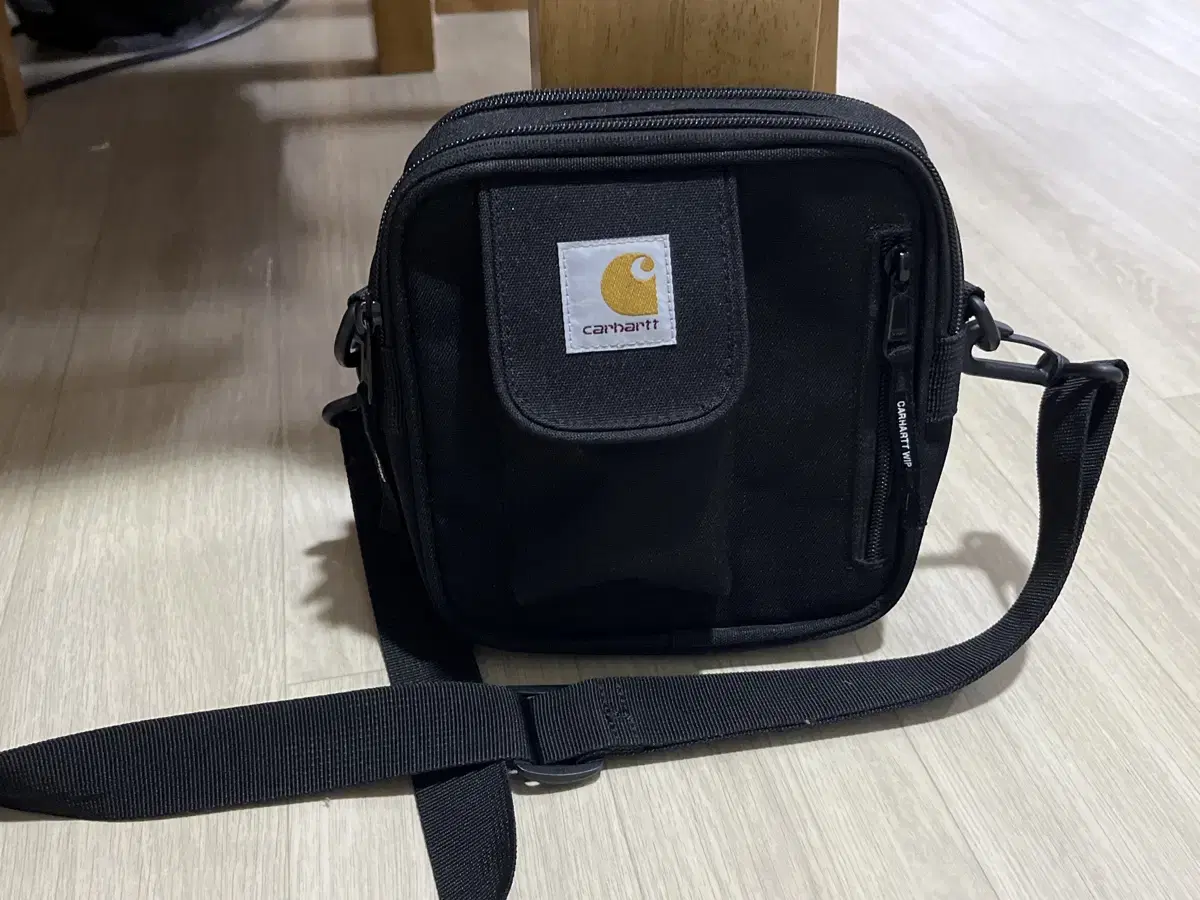 CalhartWIP Essential Bag