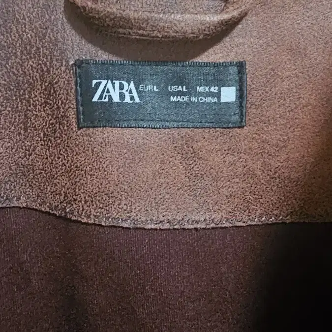 Zara 티셔츠 100L