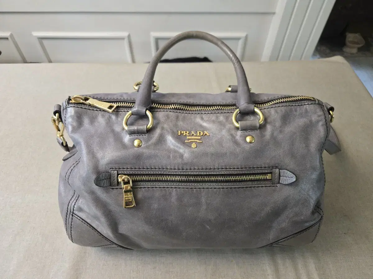 PRADA vitello shine 2way Bag