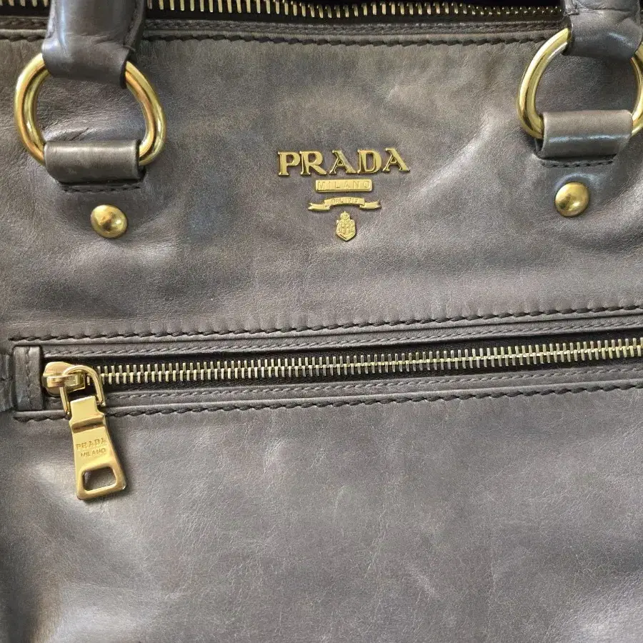 PRADA vitello shine 2way Bag