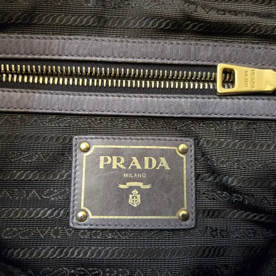 PRADA vitello shine 2way Bag