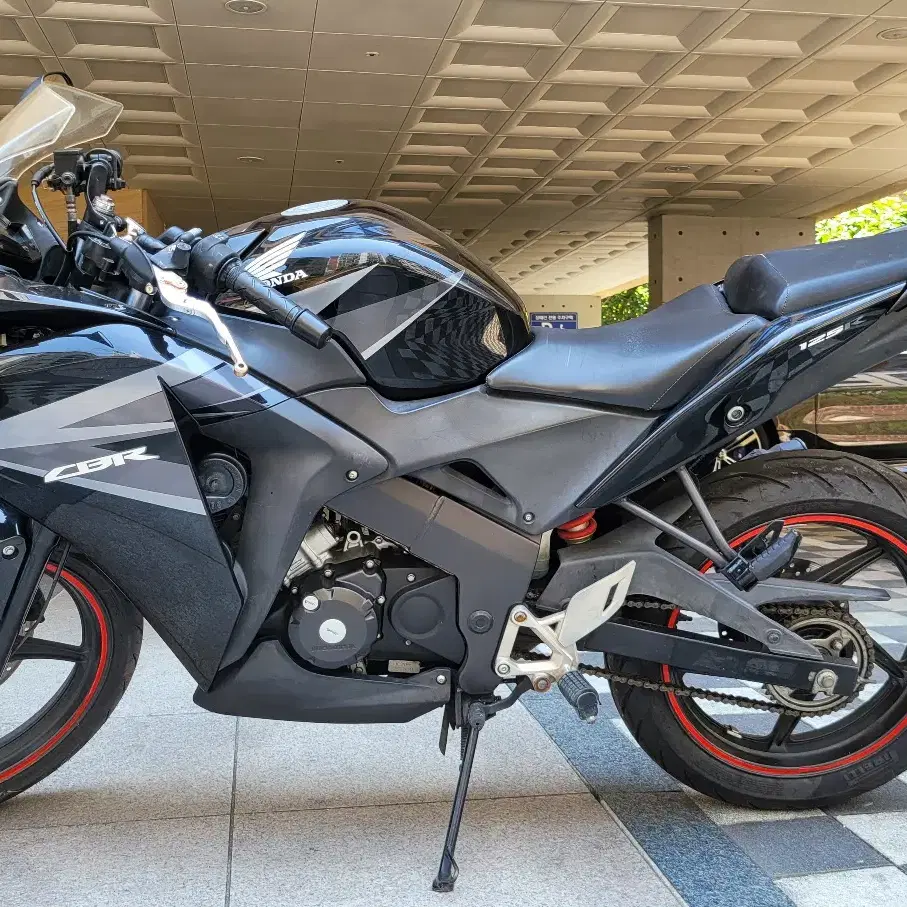 혼다  CBR 125 판매합니다