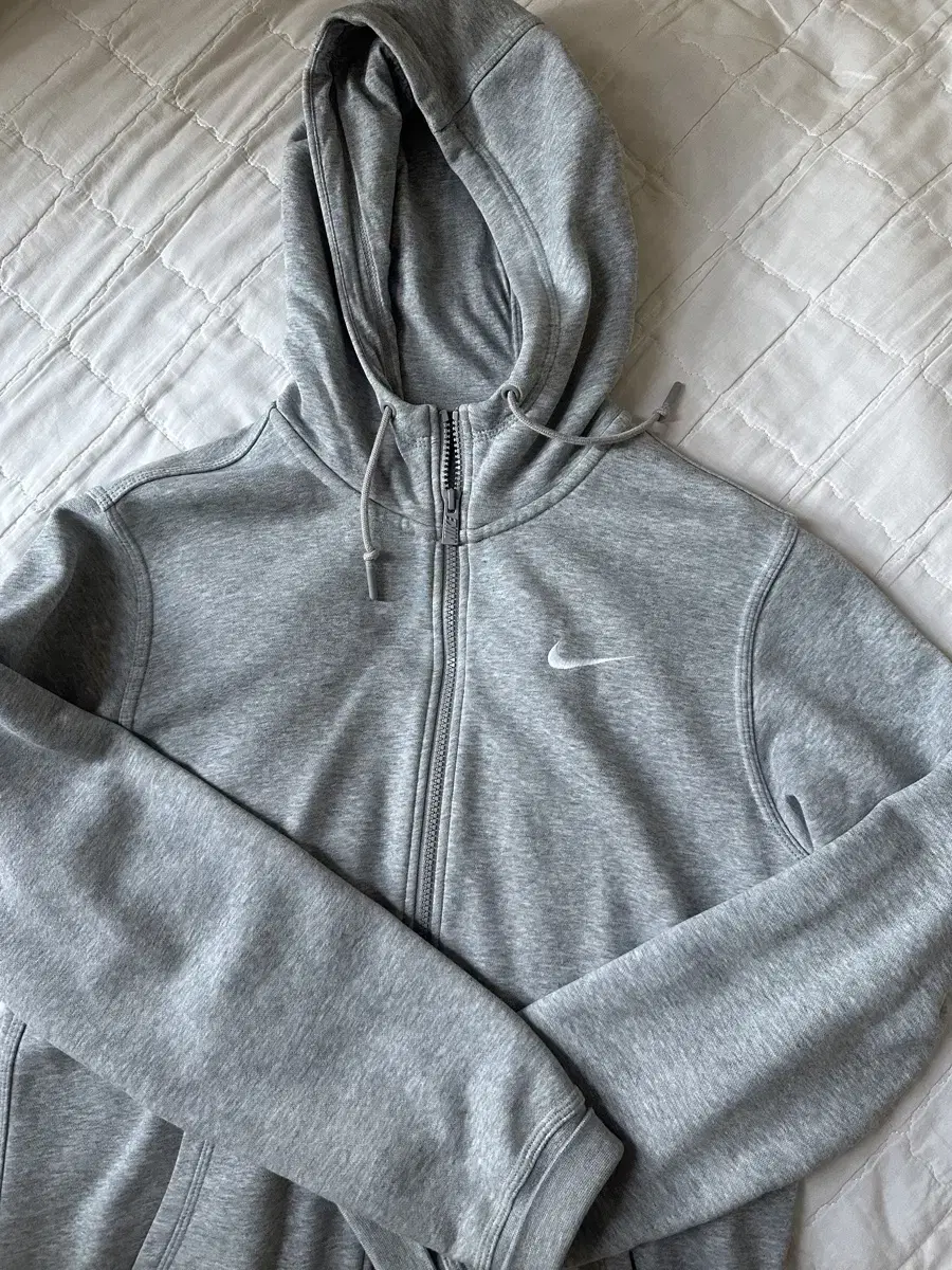 Nike Hoodie Zip Up