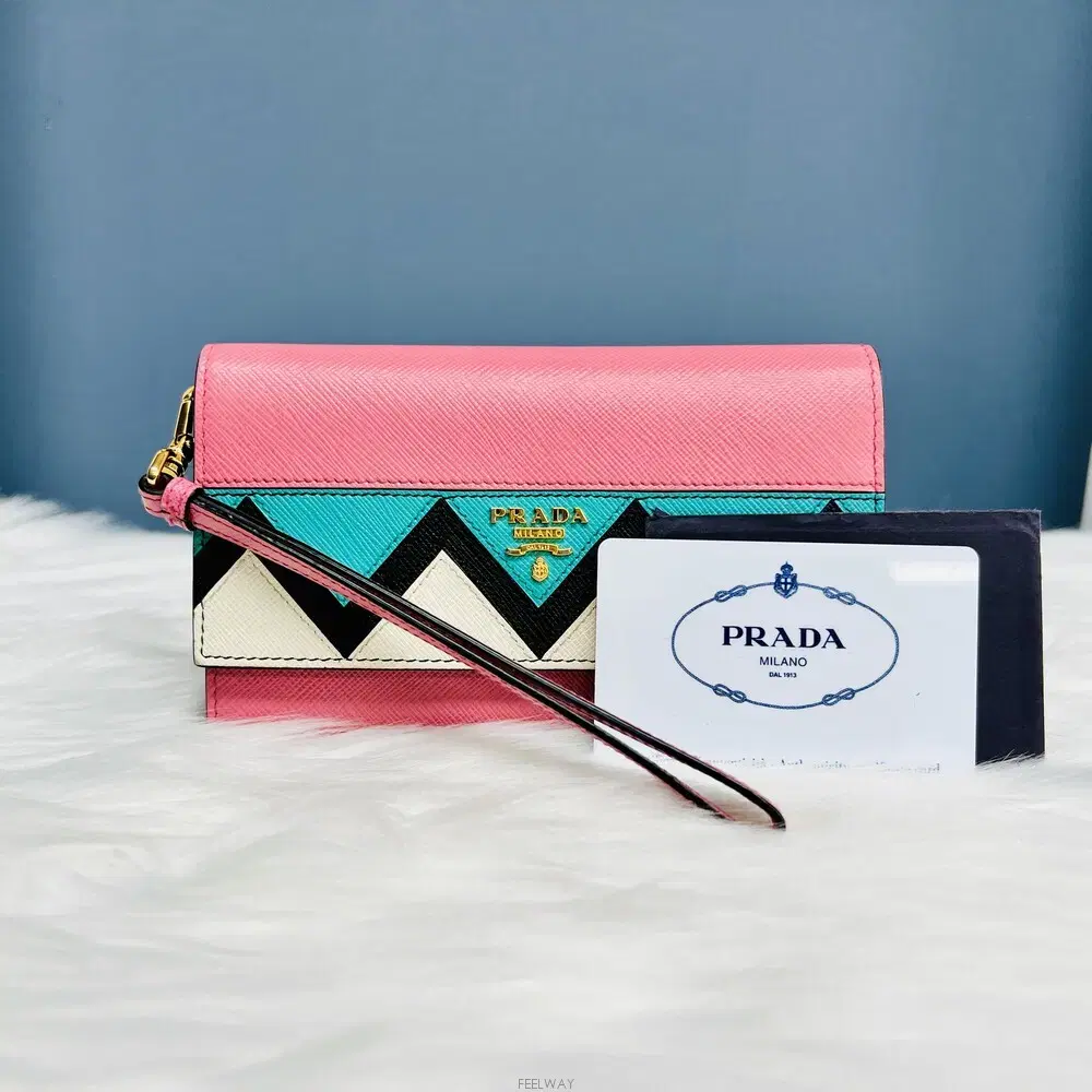 Prada 1MH438 limited edition Saffiano Gresy Pink Medium Wallet