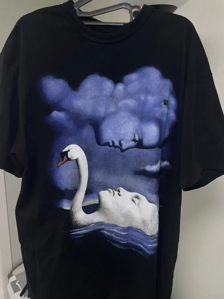 Missbehave Swan Print 23 S/S