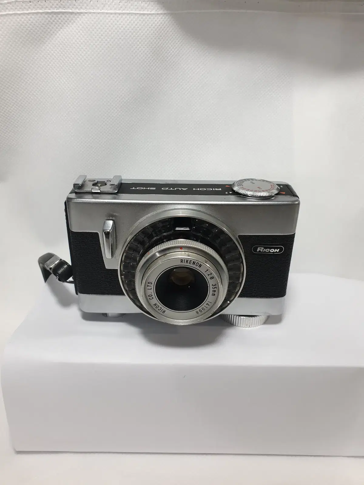 (가격 대폭인하) 민트급! 하프사이즈카메라 Ricoh Auto Shot