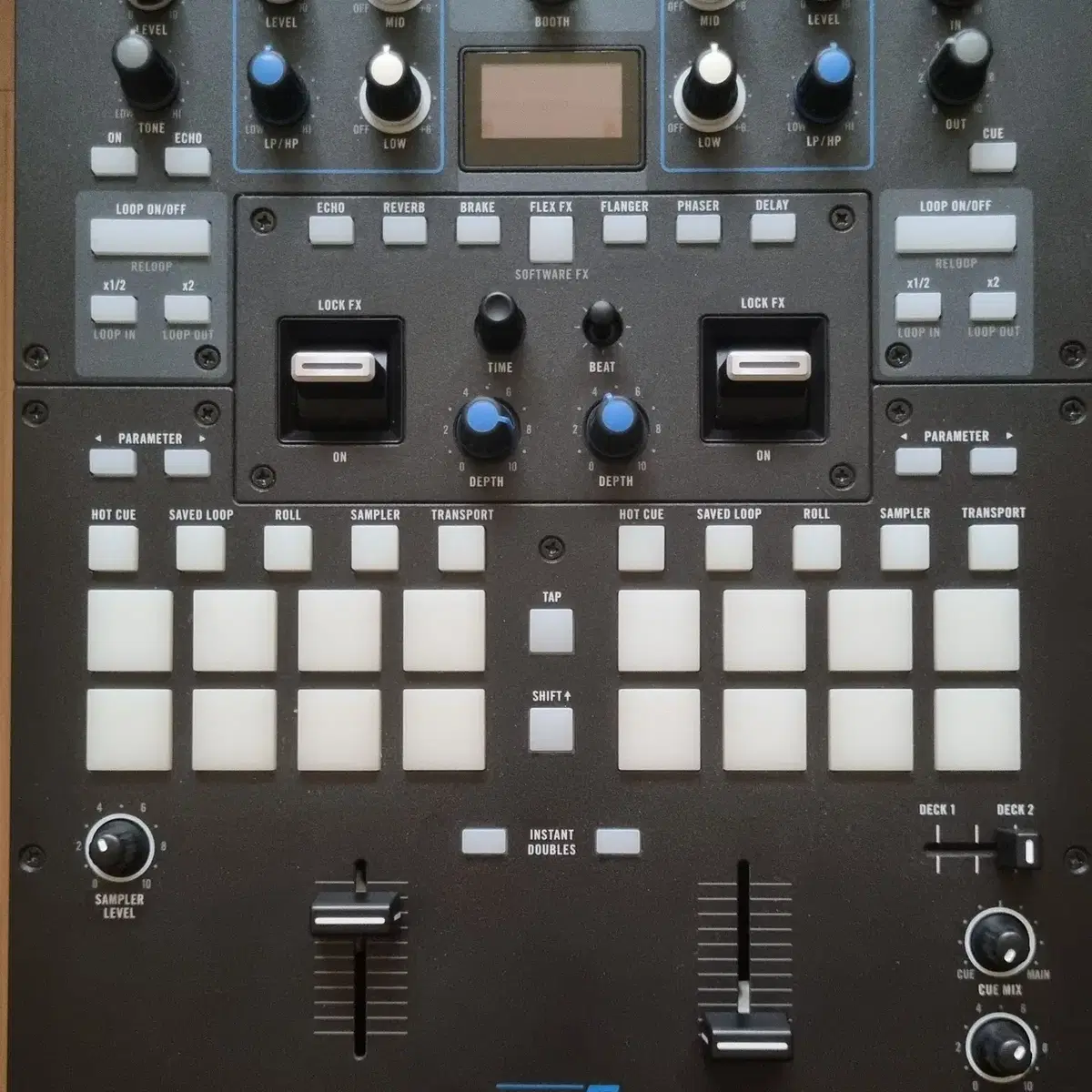 RANE SEVENTY 믹서 판매 합니다.