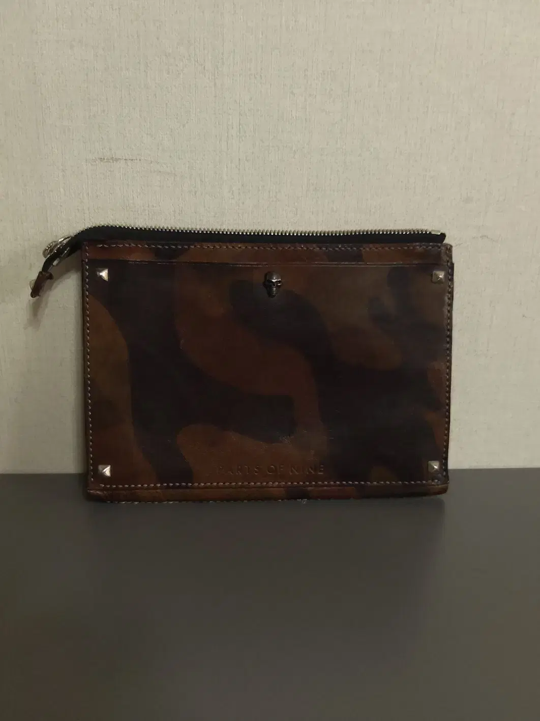 Handcrafted leather clutch by Parts of Nine Japan