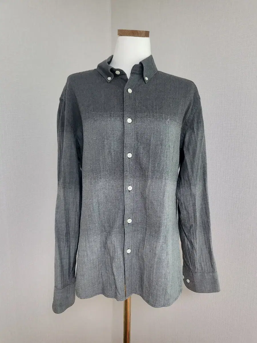 (Unused) Vinpol Men's Slim Fit Shirt 100