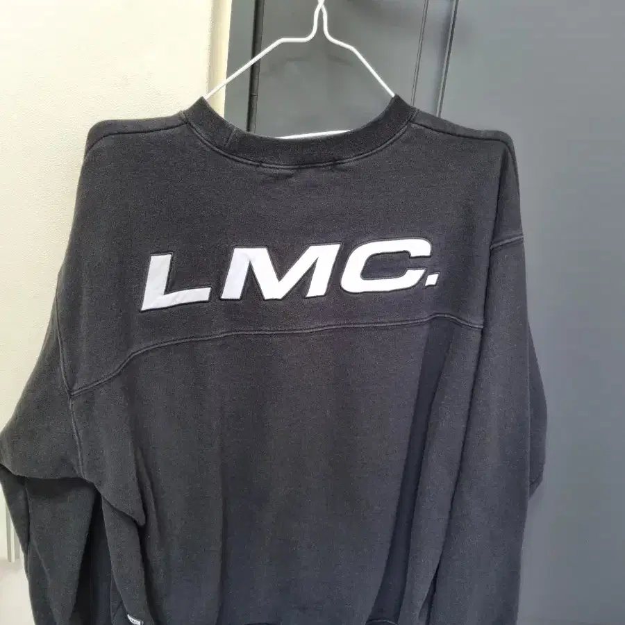 LMC 20 F/W 맨투맨