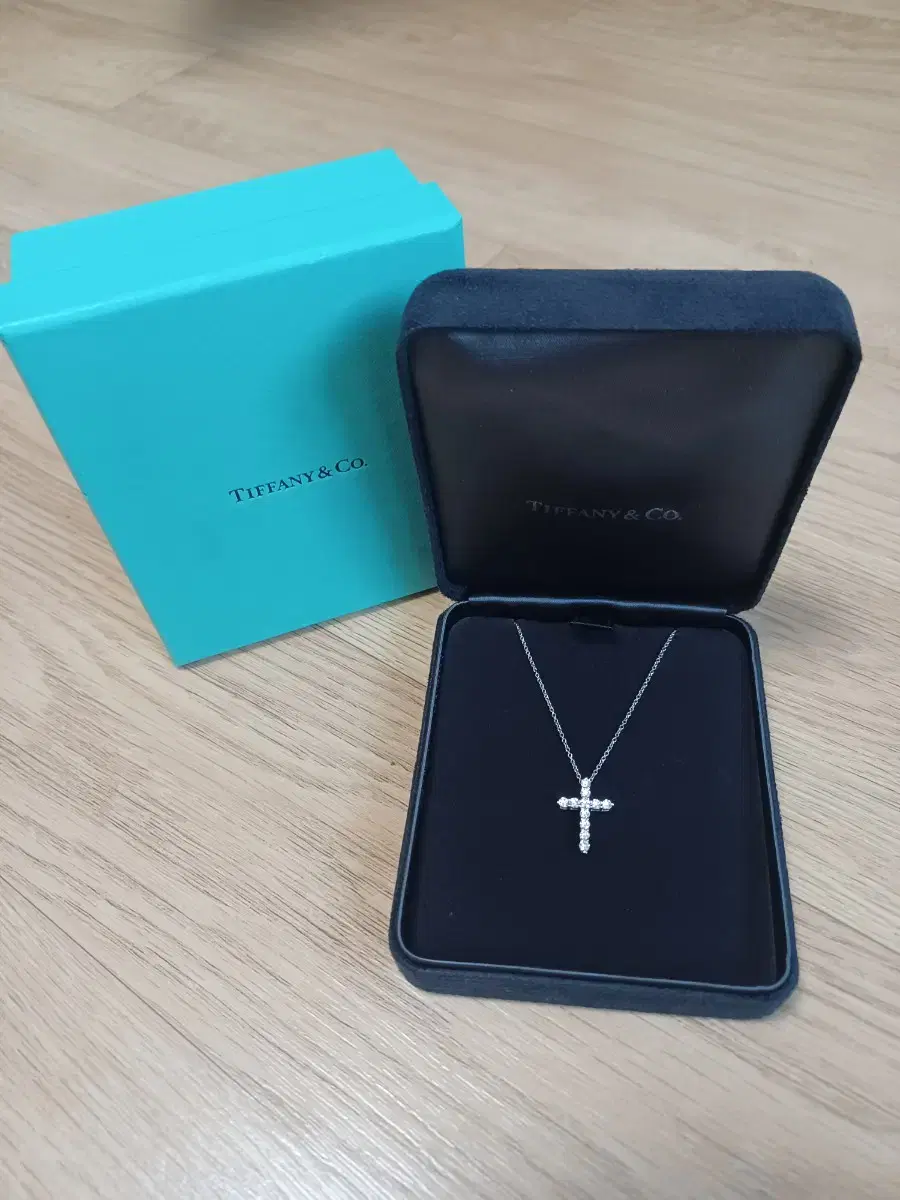 Small) Tiffany Cross dia necklace/cross-platinum-necklace/PT950