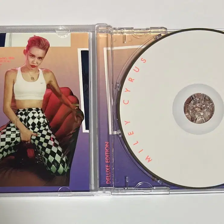 마일리 사일러스 Bangerz 디럭스 앨범 시디 CD