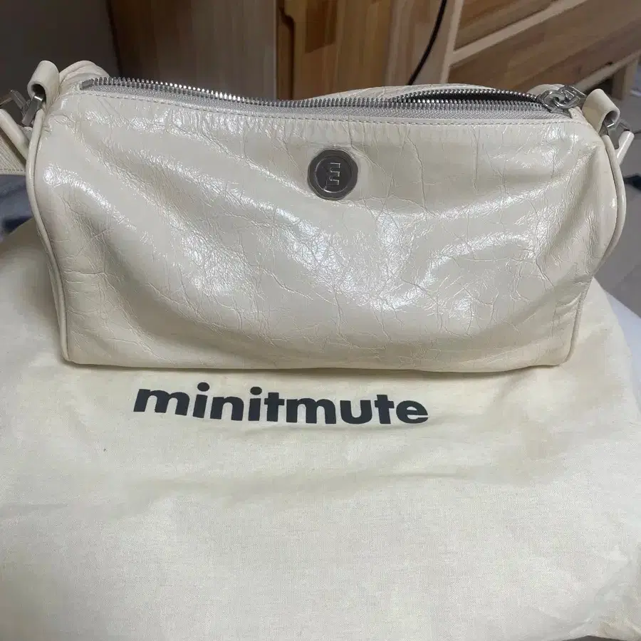 minitmute Brett Bag Mu Ivory Brett Bag