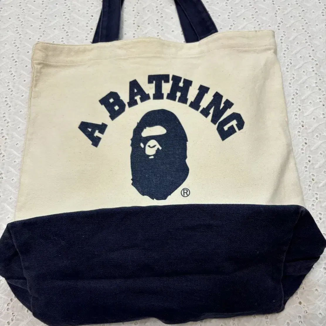 A BATHING APE 베이프 캔버스 토트백